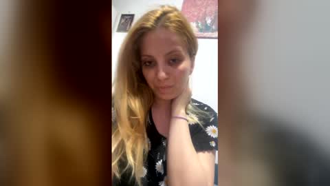 sarahhwild online show from June 2026 07:27:02 PM