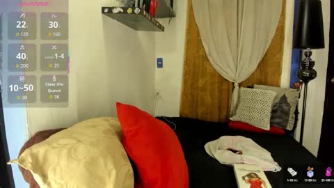 Snapshot of sarahjey chatting on October 2025 04:24:02 PM SARAHJEY online show from October 2025 04:24:02 PM