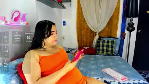 Snapshot of sarahjey chatting on December 2025 06:38:01 PM SARAHJEY online show from December 2025 06:38:01 PM