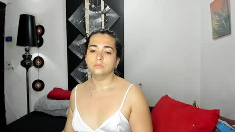 Snapshot of sarahjey chatting on June 2026 06:58:01 PM SARAHJEY online show from June 2026 06:58:01 PM