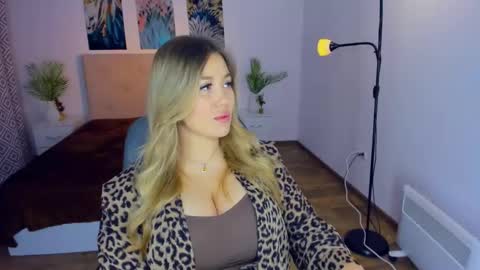 Sarah online show from January 2025 03:11:01 PM