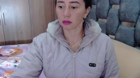 Lia online show from February 2025 12:37:02 PM