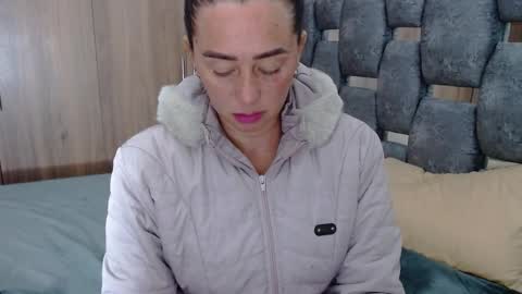 Lia online show from February 2025 06:57:02 PM