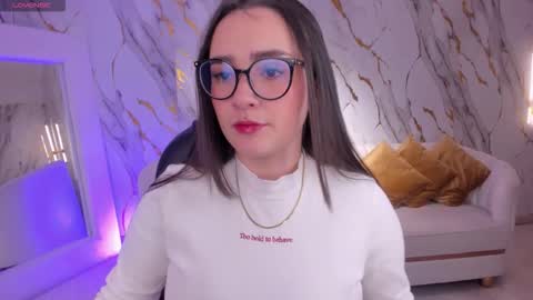 Sarah Rhodes online show from October 2025 11:32:02 AM