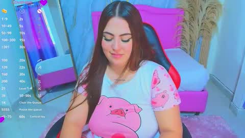 S A R A H  online show from November 2025 05:34:01 PM