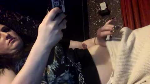 Snapshot of sarahsweetie17 chatting on November 2025 11:21:02 PM sarahsweetie17 online show from November 2025 11:21:02 PM