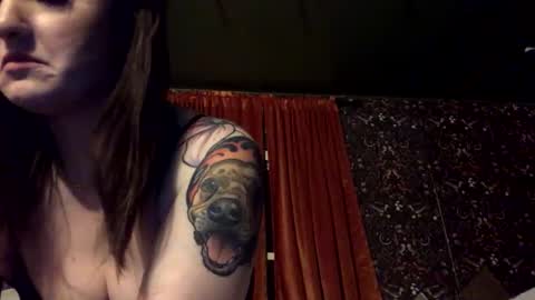 Snapshot of sarahsweetie17 chatting on November 2025 06:02:01 AM sarahsweetie17 online show from November 2025 06:02:01 AM