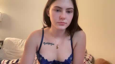 SarahxOliver online show from December 2024 03:54:02 PM