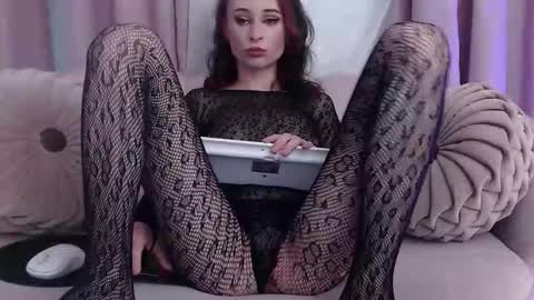  Sarai  online show from September 2025 08:41:01 PM