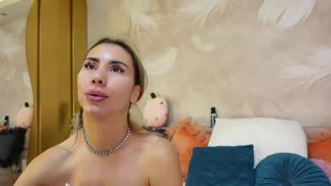 Snapshot of sarajennyfer chatting on May 2026 04:29:02 AM Jenny online show from May 2026 04:29:02 AM
