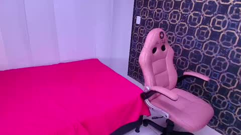 Sara  online show from March 2025 12:00:01 PM