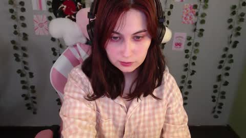 Sara online show from February 2025 07:41:02 PM