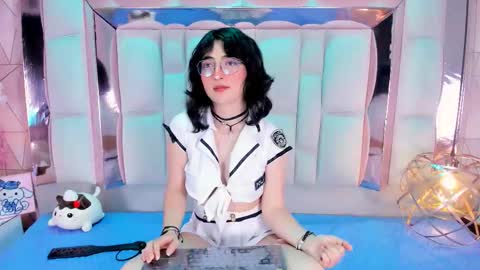 sara  online show from September 2025 06:03:01 AM