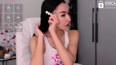 Mia online show from January 2025 01:00:02 PM