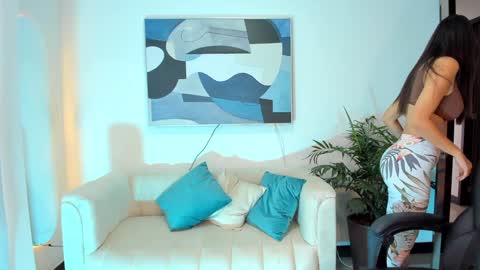 I am Sara  online show from December 2024 06:28:01 PM