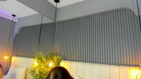 Sara   online show from December 2025 10:39:01 PM