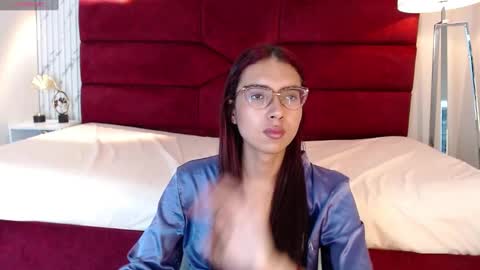 Sara online show from January 2025 10:35:02 PM