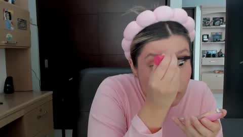 Sara  sarasmithfun by instagram online show from February 2025 07:44:02 PM