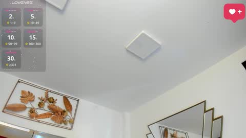 Snapshot of sarawagner_ chatting on September 2025 07:14:02 PM online show from September 2025 07:14:02 PM