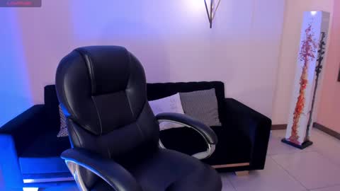 Snapshot of sarawinstone_ chatting on December 2024 11:12:02 AM Sara Winstone online show from December 2024 11:12:02 AM