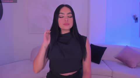 Snapshot of sarawinstone_ chatting on January 2025 11:11:01 AM Sara Winstone online show from January 2025 11:11:01 AM