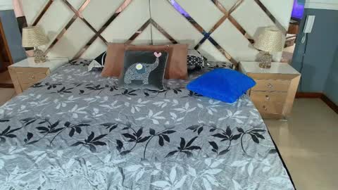 Sara Rivera online show from December 2024 02:42:02 PM