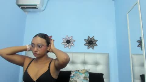 saray_sexy_love online show from April 2026 11:32:01 AM