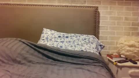 Sara online show from December 2024 01:01:02 AM