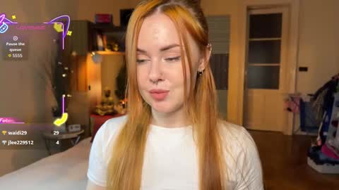 Veronika online show from October 2025 06:54:02 PM