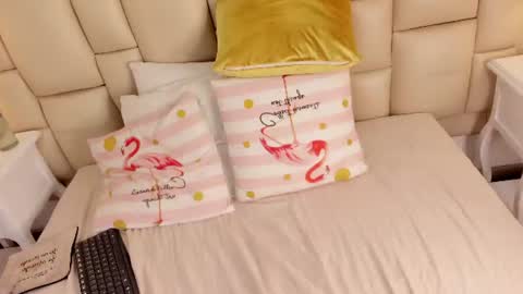 sarit_ online show from June 2026 12:32:02 AM