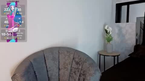 sarah online show from December 2025 08:26:02 PM