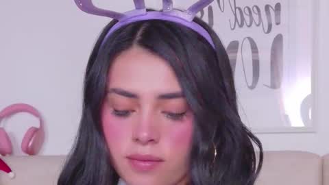 Sara online show from November 2025 12:13:02 AM