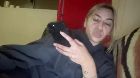 Sarrah online show from February 2025 08:10:01 PM