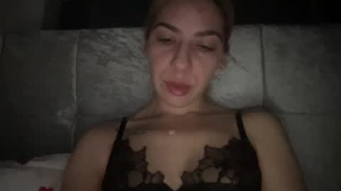 Sarrah online show from February 2025 12:47:02 AM