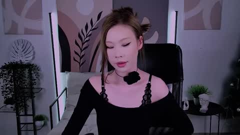 Snapshot of sarrahrice chatting on February 2026 05:35:02 PM SarahRice online show from February 2026 05:35:02 PM