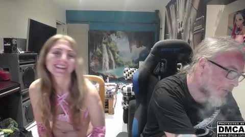 Giselle and Jay online show from November 2025 06:29:01 PM