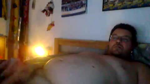 Snapshot of saschacrow1 chatting on June 2026 08:21:02 PM Saschacrow1 online show from June 2026 08:21:02 PM