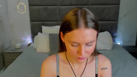 sasha  meow online show from November 2025 07:25:02 AM