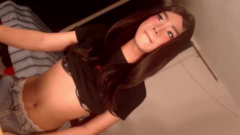 Snapshot of sasha_blade chatting on May 2026 05:21:01 PM Sasha online show from May 2026 05:21:01 PM
