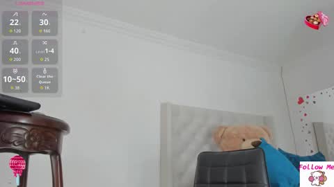 Sasha online show from February 2026 12:01:02 PM