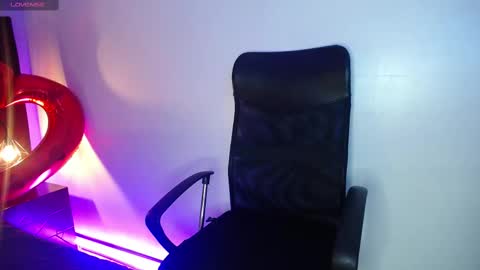 Sasha Brattz online show from February 2025 05:28:01 PM