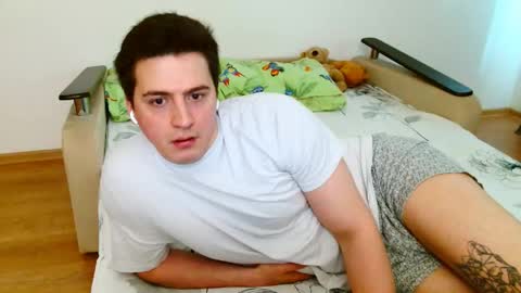 Snapshot of sasha_calvin chatting on May 2026 12:35:01 PM sasha_calvin online show from May 2026 12:35:01 PM