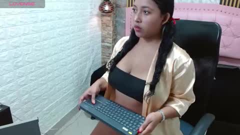 sasha online show from November 2025 11:21:02 AM