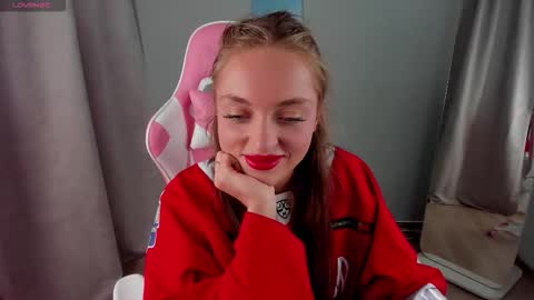 Sasha online show from December 2025 04:14:02 PM