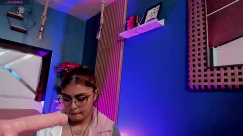 Snapshot of sasha_jagger chatting on February 2026 03:55:01 PM Zadbi online show from February 2026 03:55:01 PM