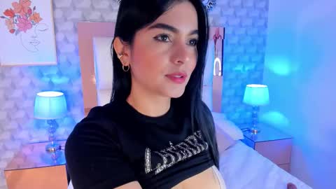 Camila  online show from November 2025 11:36:02 AM