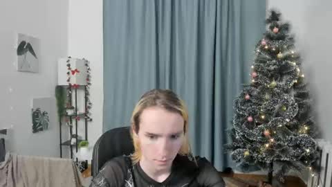 Sasha Vesmus online show from December 2025 09:20:01 PM