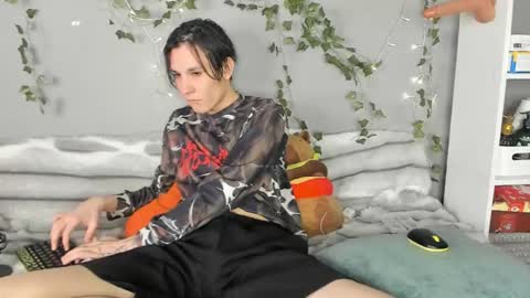 Sasha Vesmus online show from May 2026 06:52:01 AM