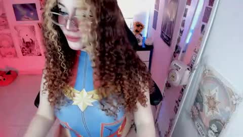 Snapshot of sashaa_love chatting on June 2026 05:12:01 AM Tattie online show from June 2026 05:12:01 AM