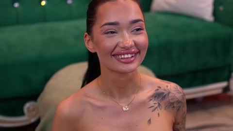 Dennise online show from March 2025 01:31:02 AM